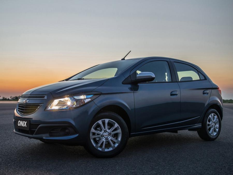  Chevrolet Onix Lollapalooza 2014 года  (фото 23 из 27)